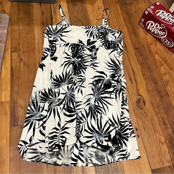 City Chic Phi Phi Palm Print Ivory Button Dress XL 22 N - Picture 7 of 7